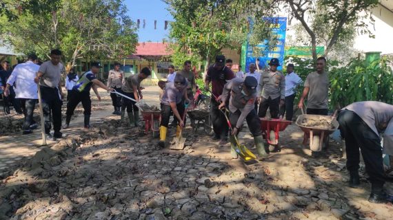 Polri Hadir, Rakyat Bangkit Percepat Pemulihan Pascabanjir Bandang di Bireueun Aceh.