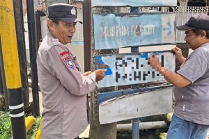 Respon Cepat Bhabinkamtibmas Ngaglik Atasi Tulisan Tidak Beretika di Lingkungan Warga