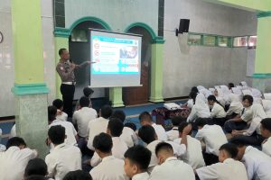 Wujudkan Kamseltibcarlantas Aman dan Selamat, Polres Batu Edukasi Pelajar