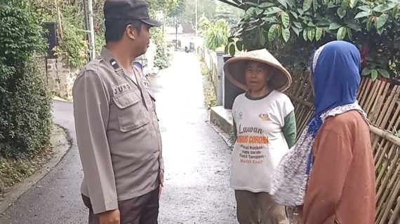 Perkuat Kemitraan dan Kerukunan Warga, Bhabinkamtibmas Songgokerto Laksanakan Sambang DDS