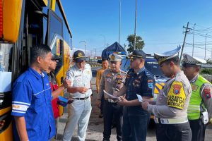 Gelar Ramp Check Angkutan Umum Polres Probolinggo Fokus Wujudkan Keselamatan Lalu Lintas
