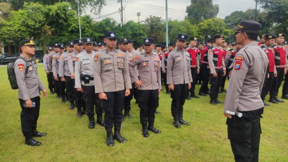 Ops Keselamatan Semeru 2026, Personel Gabungan Polres Batu dan Polsek Jajaran Laksanakan Apel BKO Pengamanan Mujahadah Kubro Harlah 1 Abad Nahdlatul Ulama