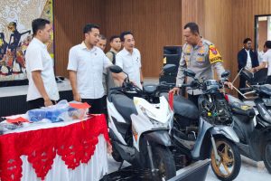 Polresta Sidoarjo Amankan Tiga Tersangka Penipuan Gondol Motor Modus Minta Tolong
