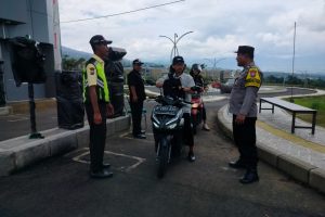 Bhabinkamtibmas Laksanakan Sambang Dialogis, Wujudkan Sitkamtibmas Kondusif Melalui Program Basudewo Semeru “Satpam Sigap”