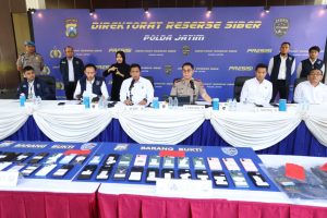 Polda Jatim Bongkar Sindikat Penipuan Online Modus Jual Beli Mobil, 11 Tersangka Diamankan