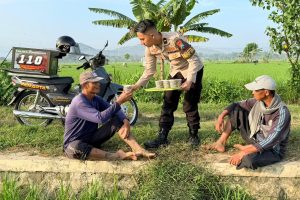 Wedangan Keliling : Cara Polres Ponorogo Edukasi Kamtibmas dan Sosialisasi Call Center 110