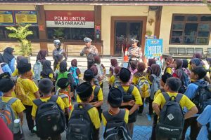 Polsanak: Polres Blitar Edukasi Pelajar Berbudaya Tertib Sejak Dini