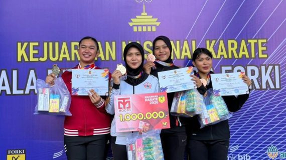 Bripda Salma Aulia, Polwan Ditpolsatwa Baharkam Polri Borong Medali di Kejurnas Karate PB FORKI 2026