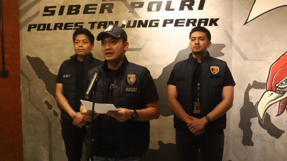 Polres Pelabuhan Tanjungperak Amankan Terduga Pelaku Pemerasan Sopir Truk yang Viral di Medsos