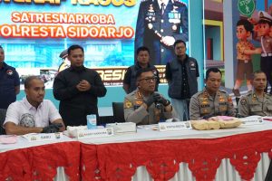 Polresta Sidoarjo Ungkap Peredaran Narkotika Jaringan Internasional, Dua WNA Diamankan