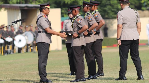 Anak Buruh Tani Jadi Lulusan Terbaik Predikat Cendekia Bintara Kemampuan Brimob di SPN Polda Jatim