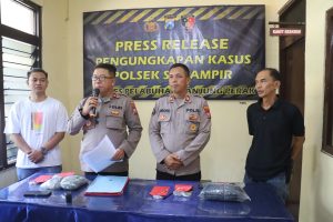 Polres Pelabuhan Tanjungperak Amankan Tersangka Pencuri Komponen Panel TL di Surabaya